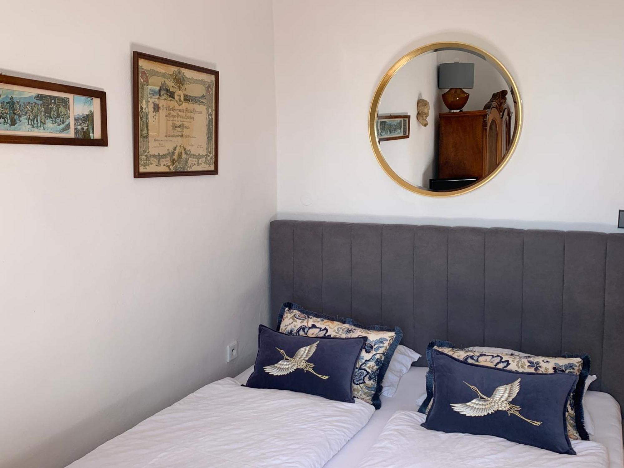 Boutique Apartments U Rolanda, Mikulasske Namesti Зноймо Экстерьер фото